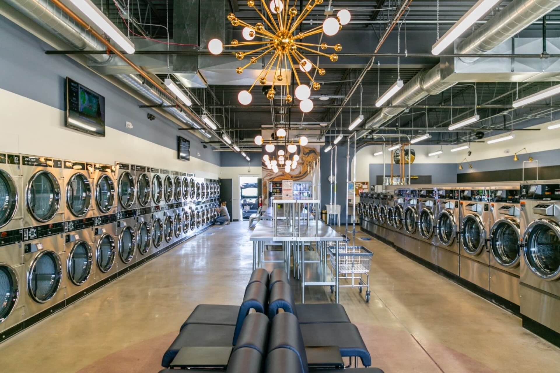 Laundry Lounge laundromat in Colorado Springs